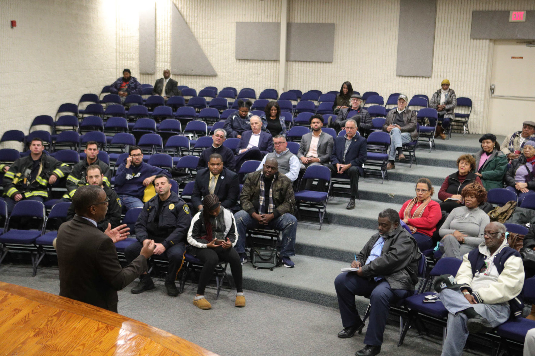 111419_nws_actownhall 395